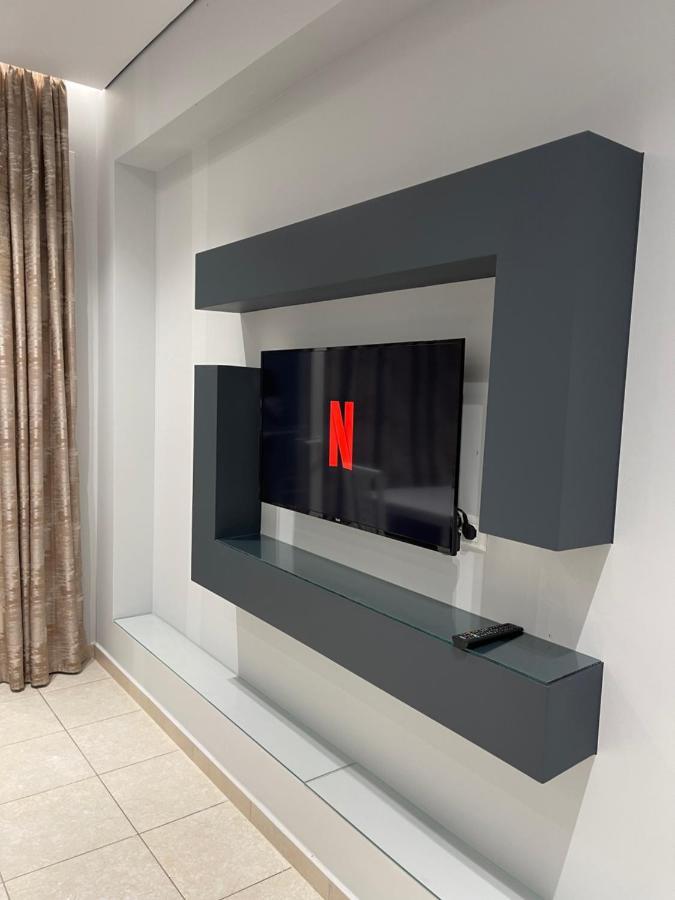 Emerald Inn Apartments أوريكوم المظهر الخارجي الصورة