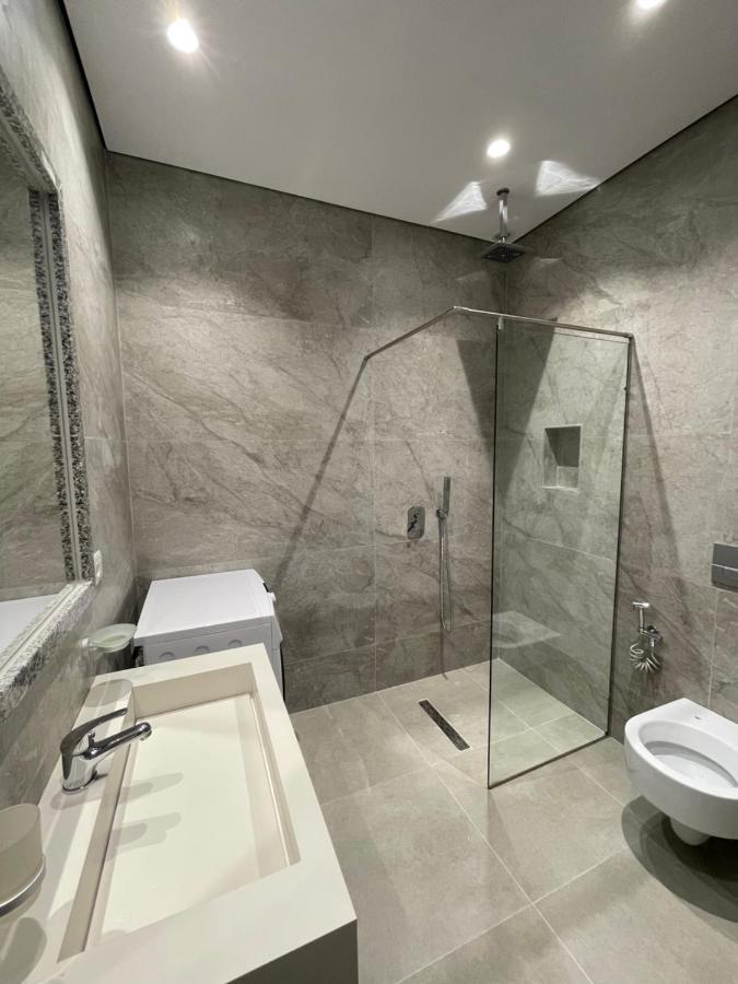 Emerald Inn Apartments أوريكوم المظهر الخارجي الصورة