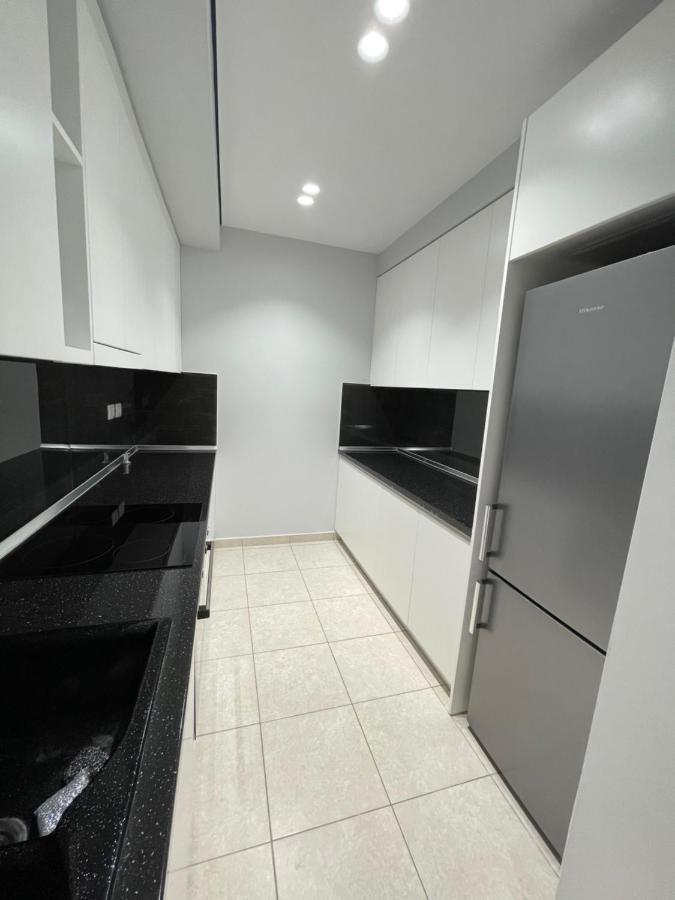 Emerald Inn Apartments أوريكوم المظهر الخارجي الصورة