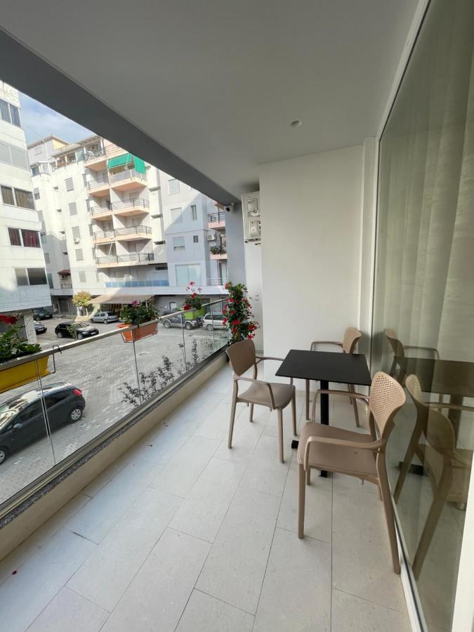 Emerald Inn Apartments أوريكوم المظهر الخارجي الصورة