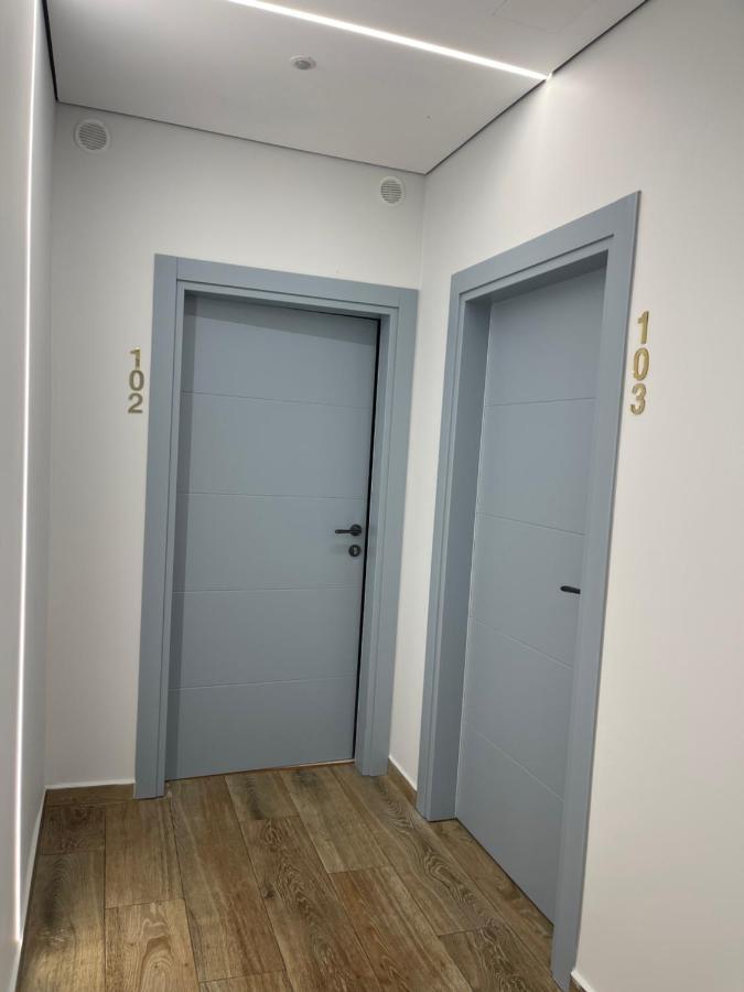 Emerald Inn Apartments أوريكوم المظهر الخارجي الصورة